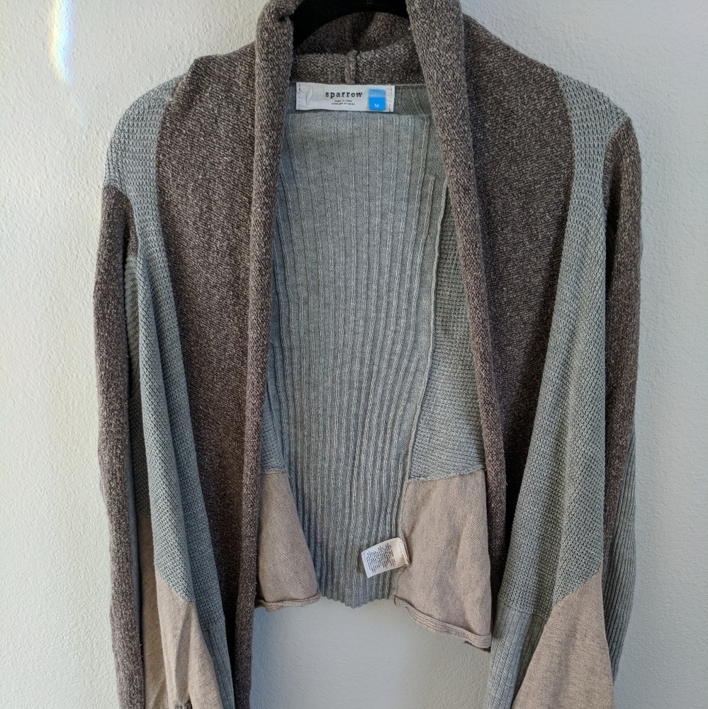 Sparrow hi-low sweater, neutral tones. Med
